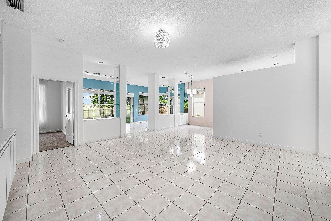 1115 Gator Trail, West Palm Beach