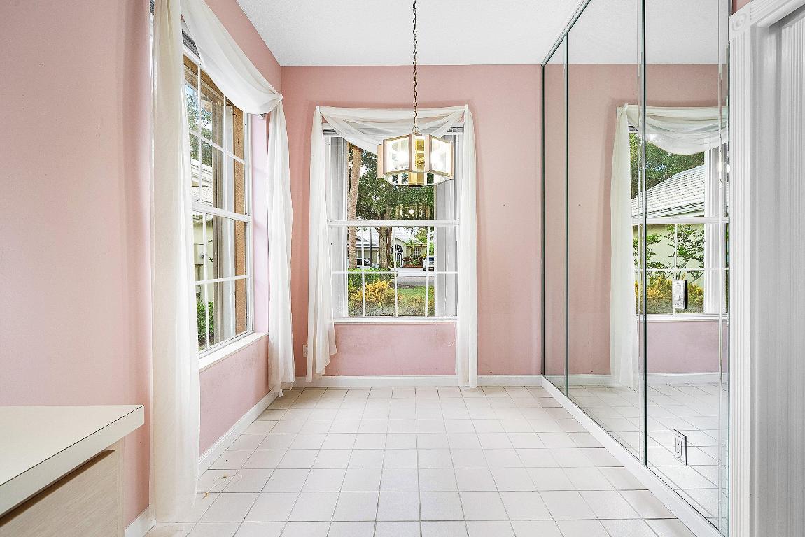 1115 Gator Trail, West Palm Beach