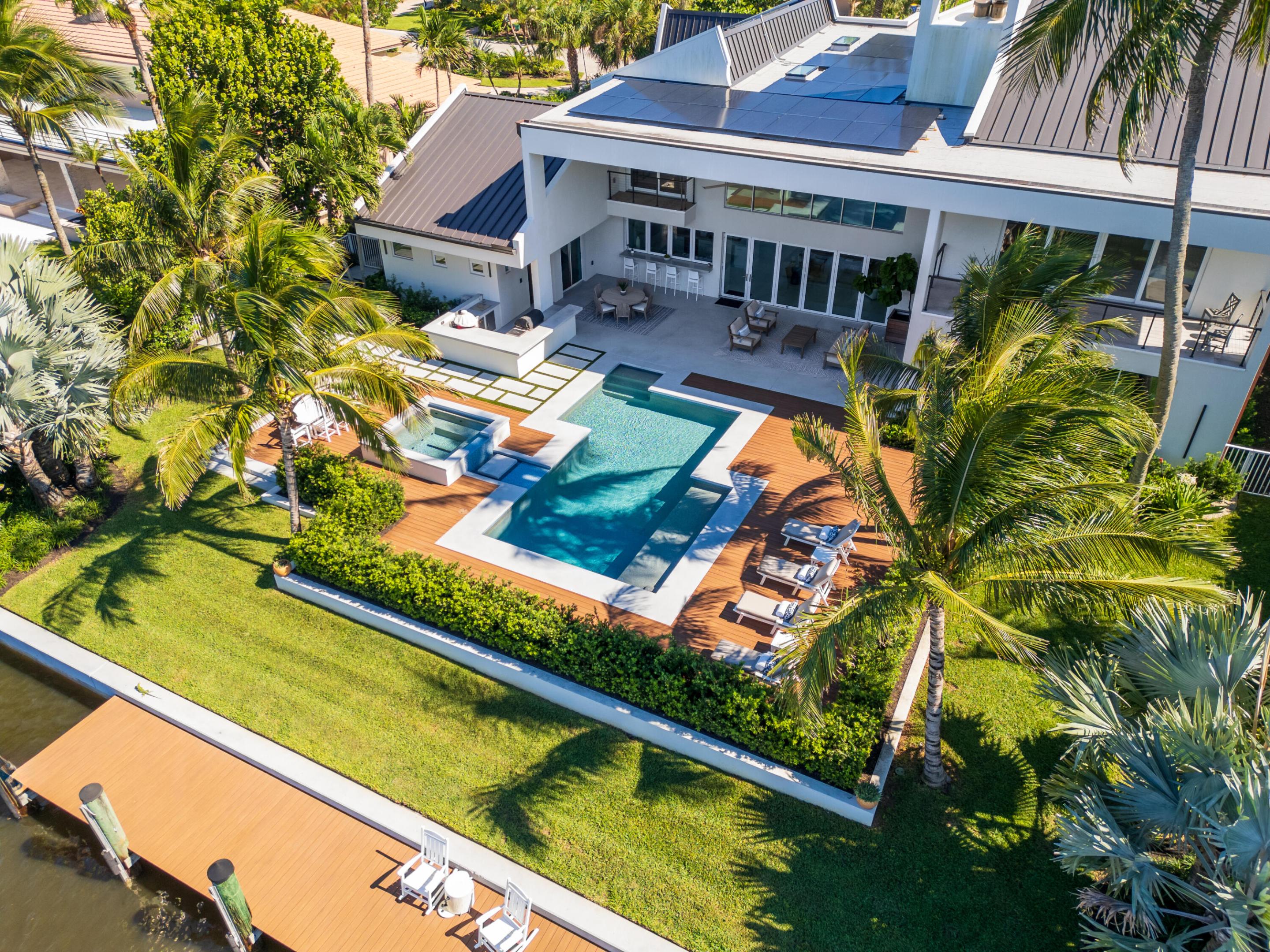 6879 SE South Marina Way