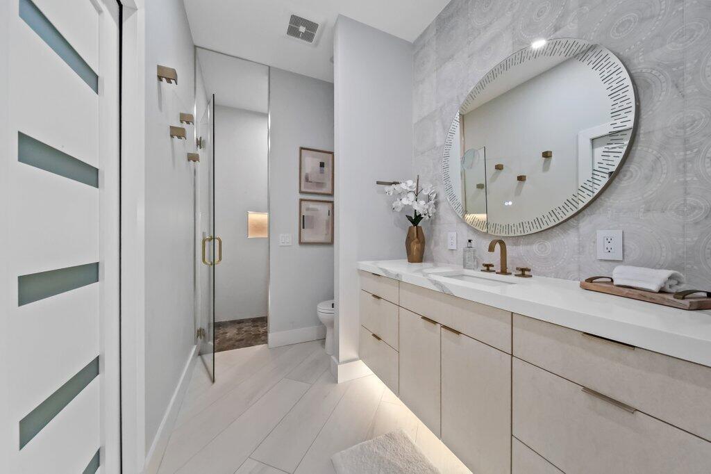 6879 SE South Marina Way