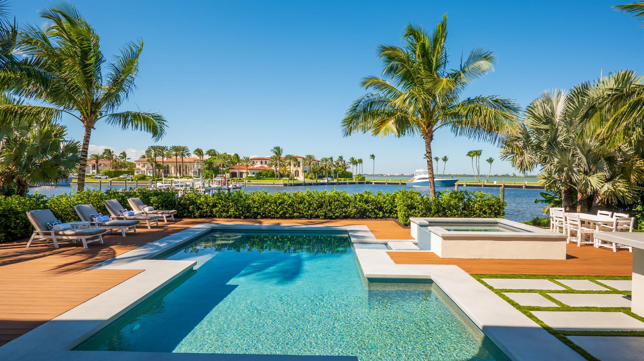 6879 SE South Marina Way