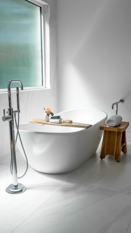 6879 SE South Marina Way