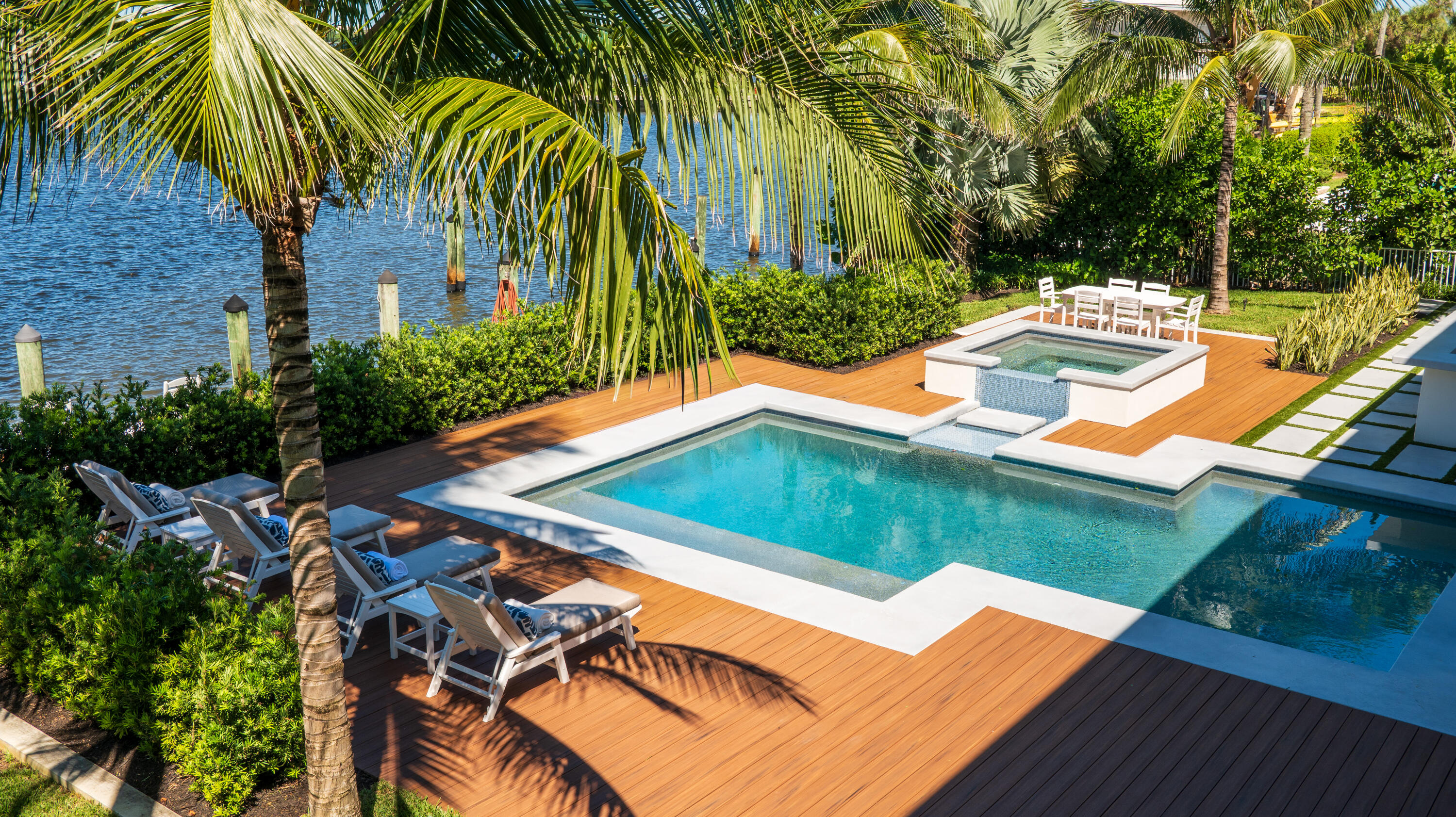 6879 SE South Marina Way