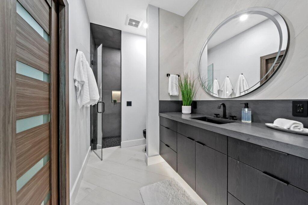 6879 SE South Marina Way