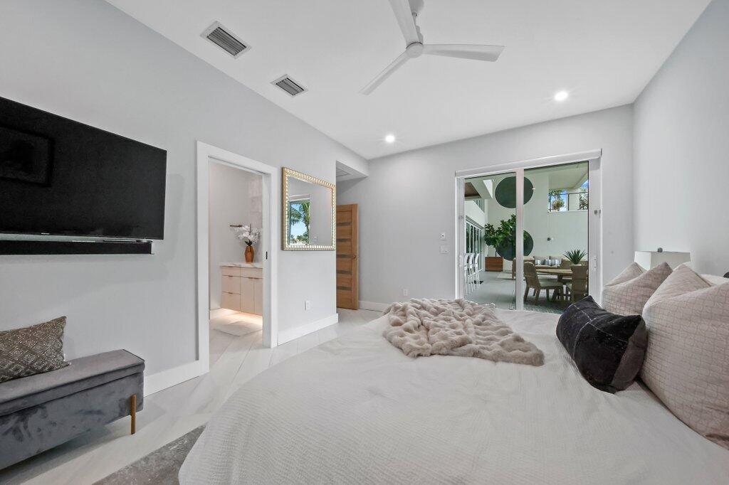 6879 SE South Marina Way