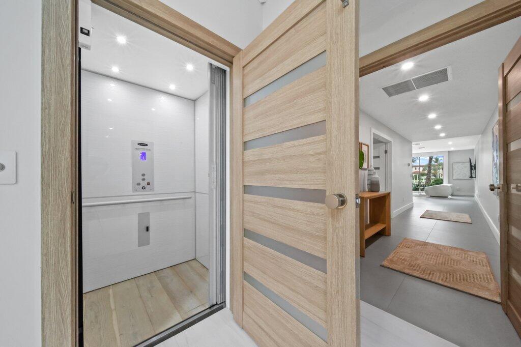 6879 SE South Marina Way