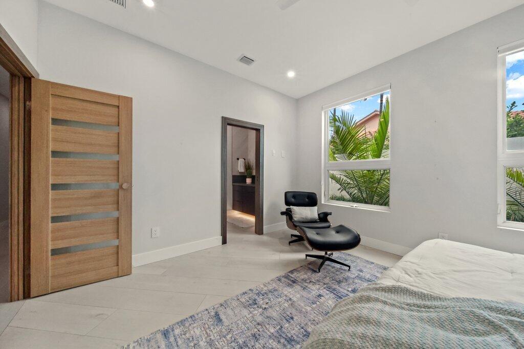 6879 SE South Marina Way