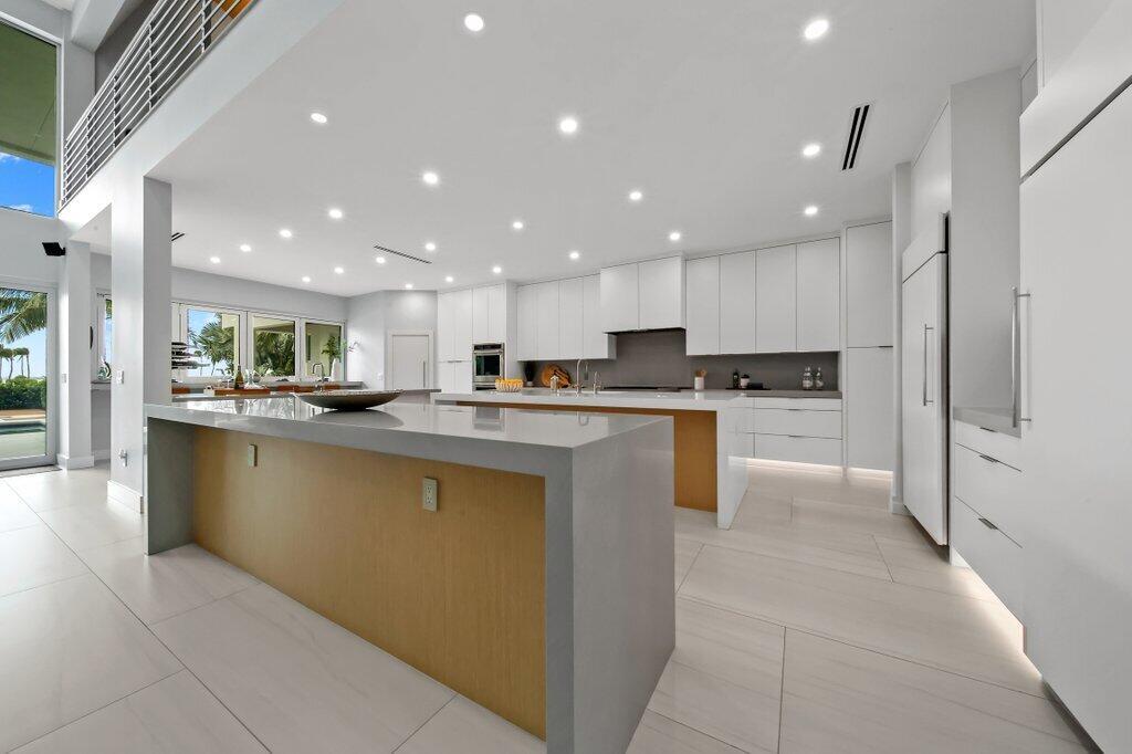 6879 SE South Marina Way