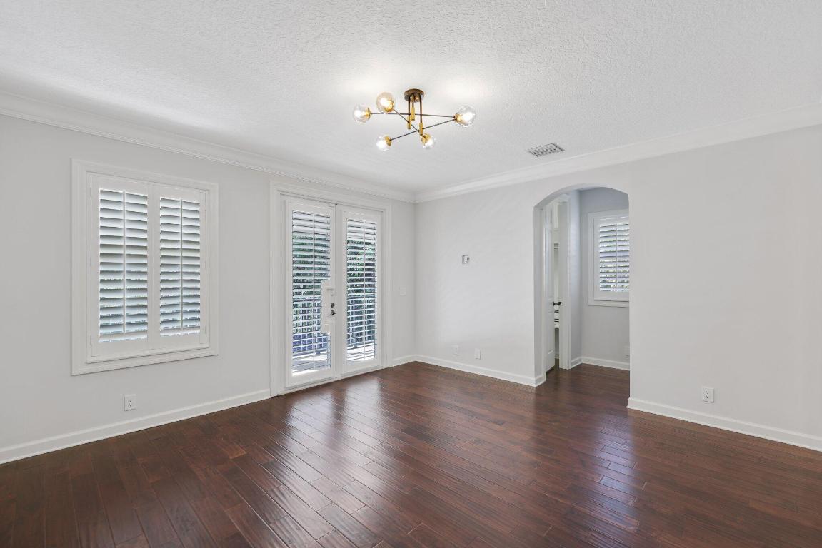 932 Mill Creek Drive