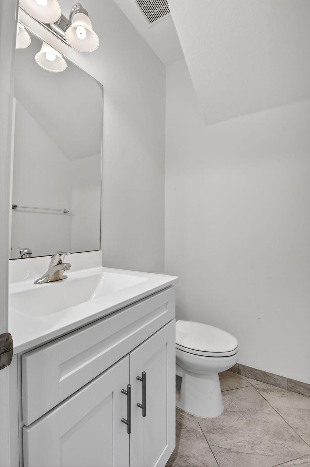 13021 Anthorne Lane