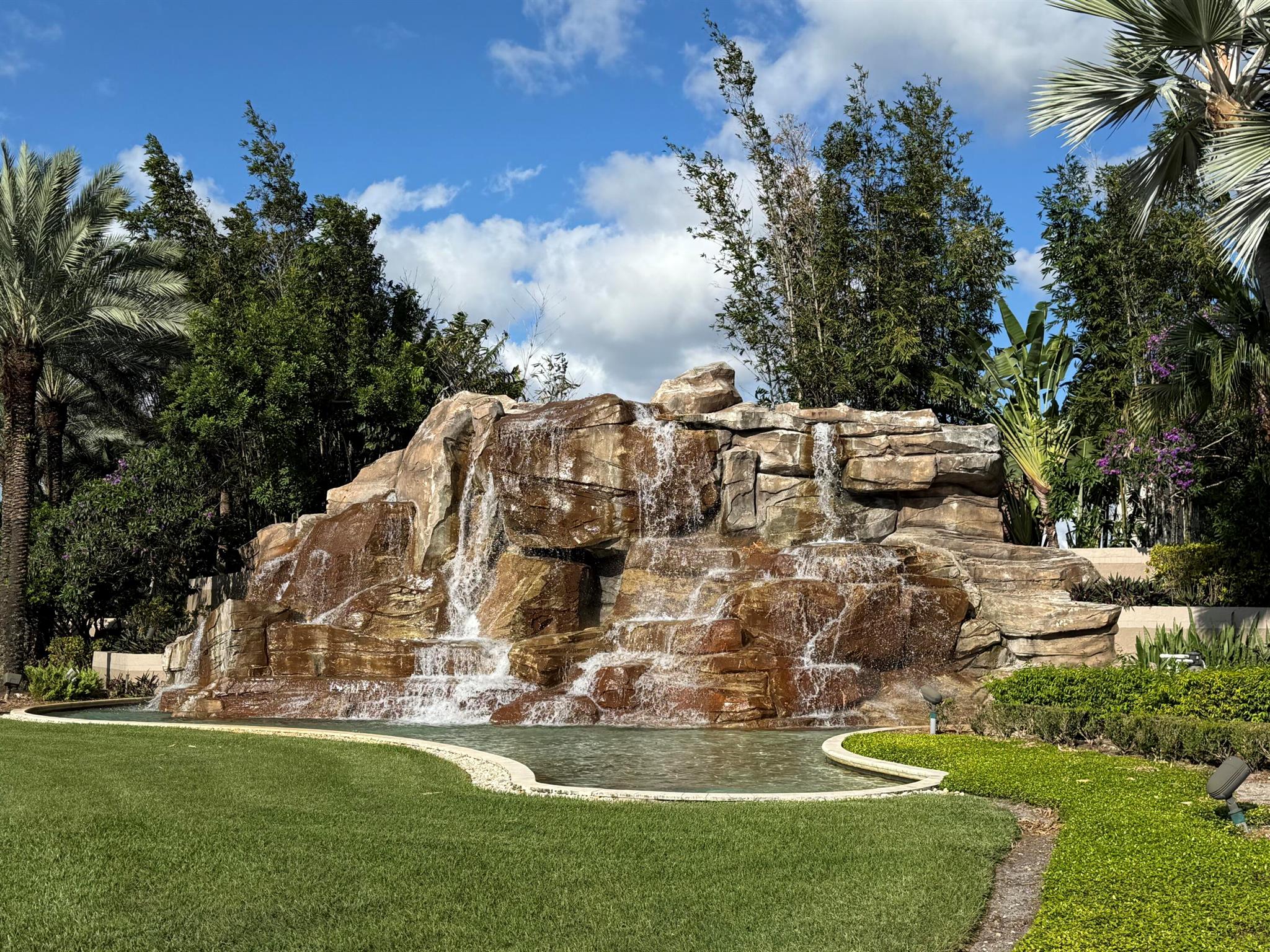 6670 Villa Sonrisa Drive 221