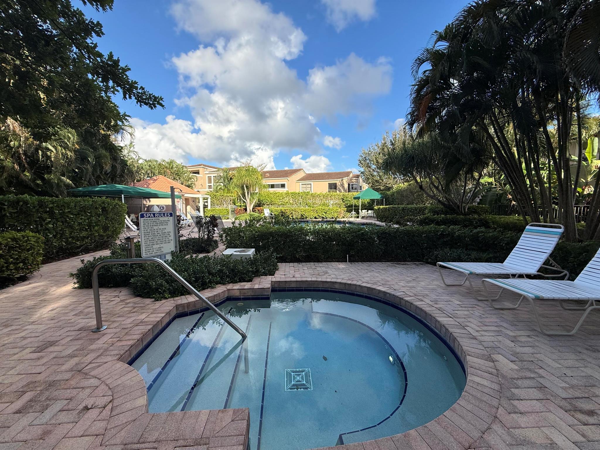 6670 Villa Sonrisa Drive 221