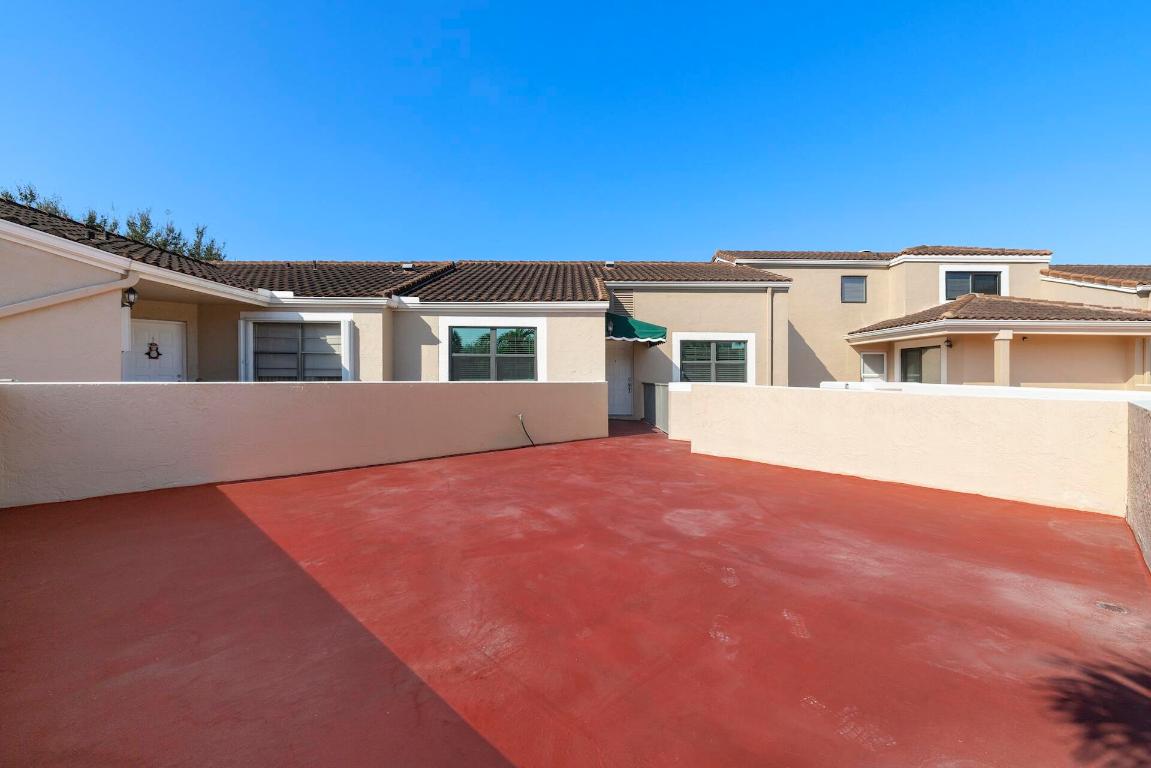 6670 Villa Sonrisa Drive 221