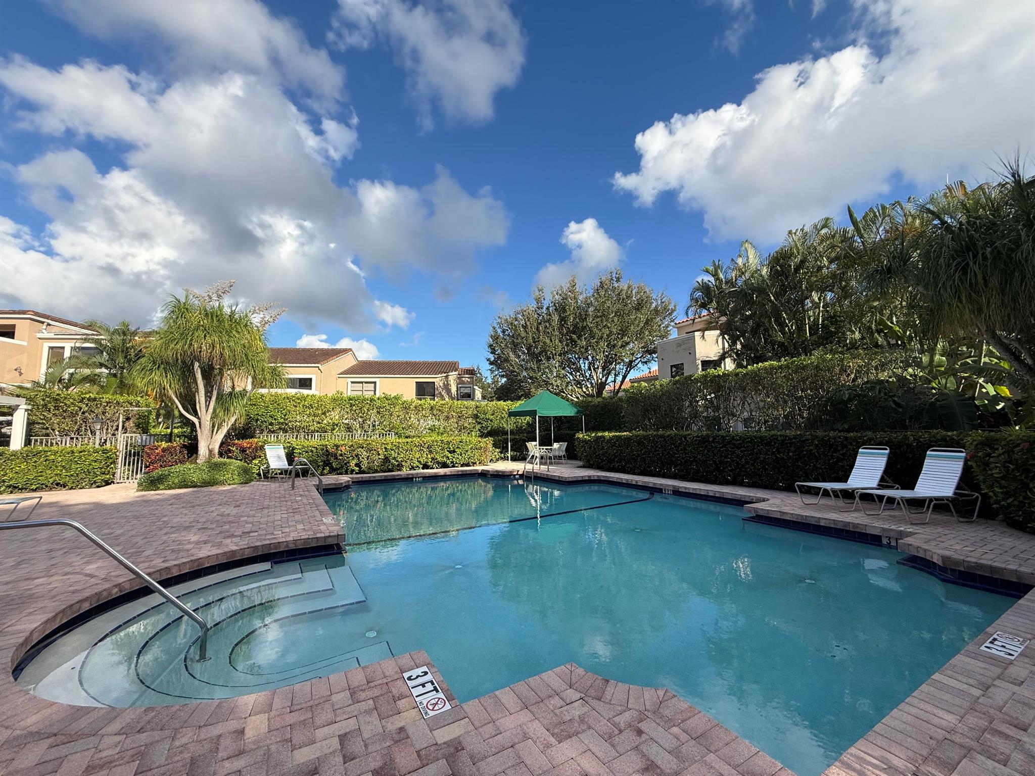 6670 Villa Sonrisa Drive 221