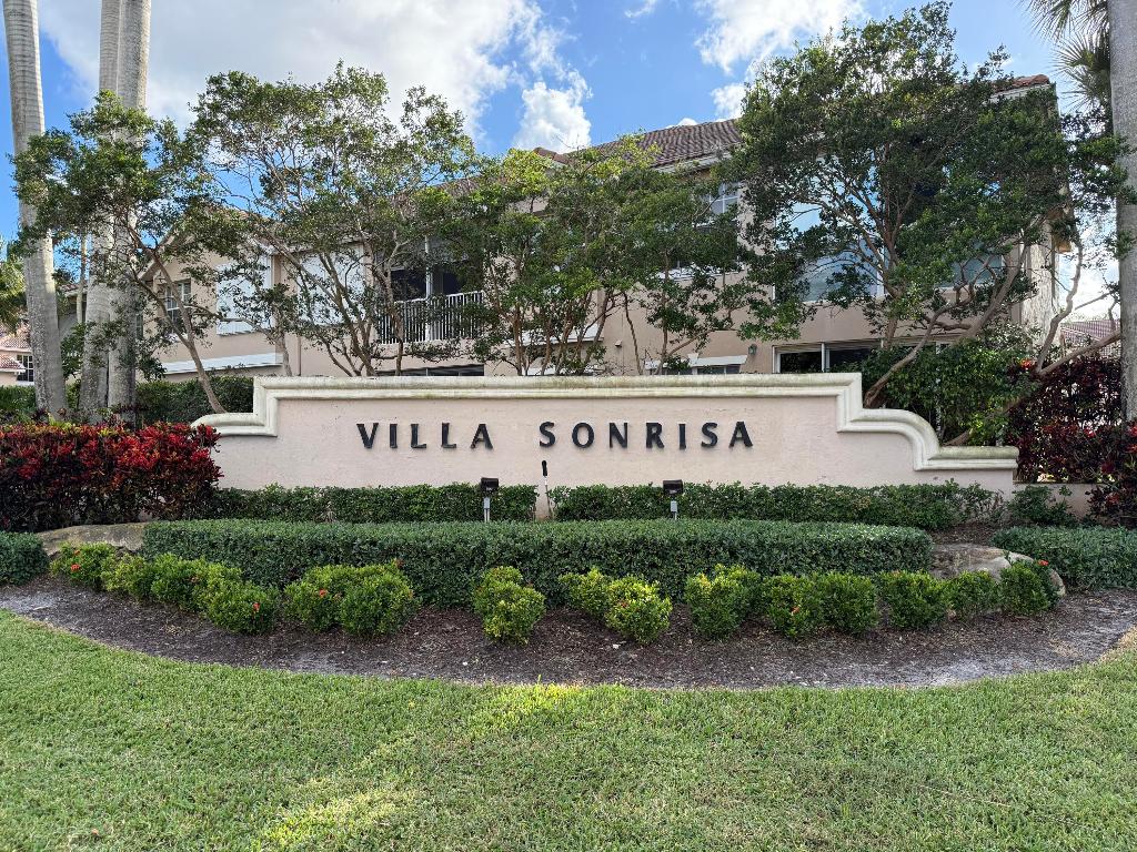 6670 Villa Sonrisa Drive 221