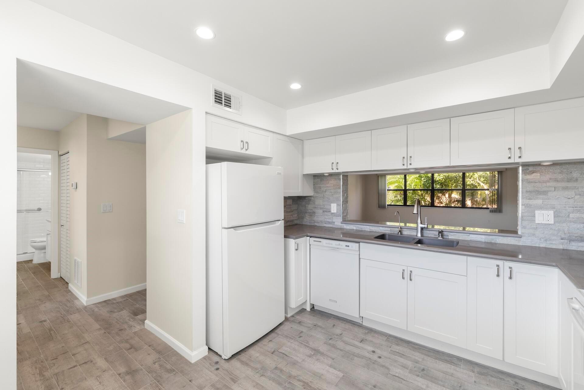 6670 Villa Sonrisa Drive 221