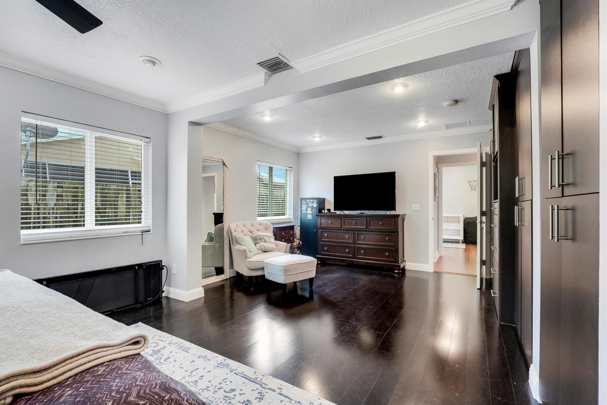 22672 SW 54th Avenue