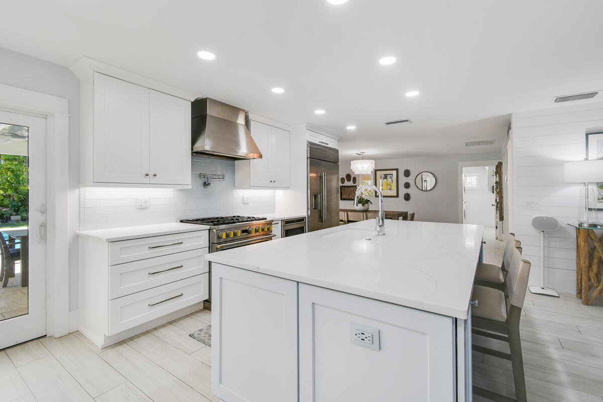 19277 W Indies Lane