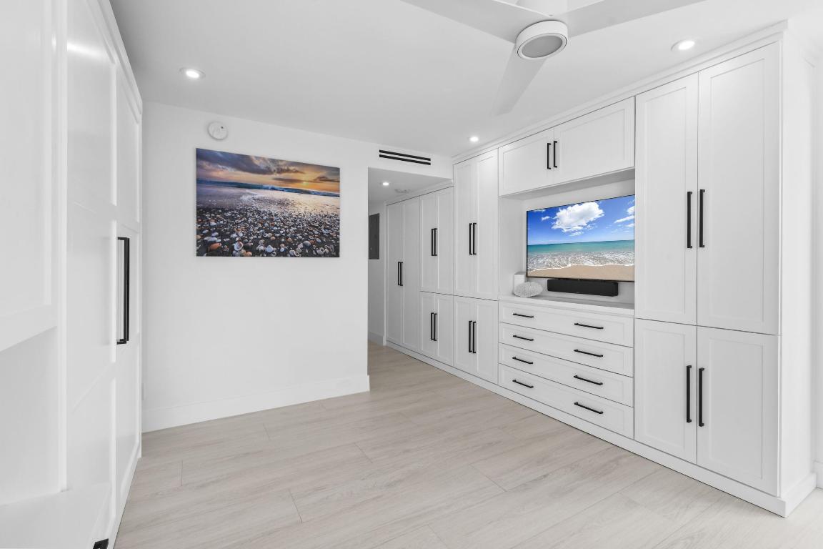 5510 N Ocean Drive 17b