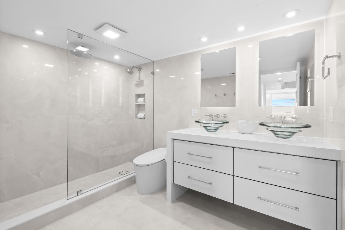 5510 N Ocean Drive 17b