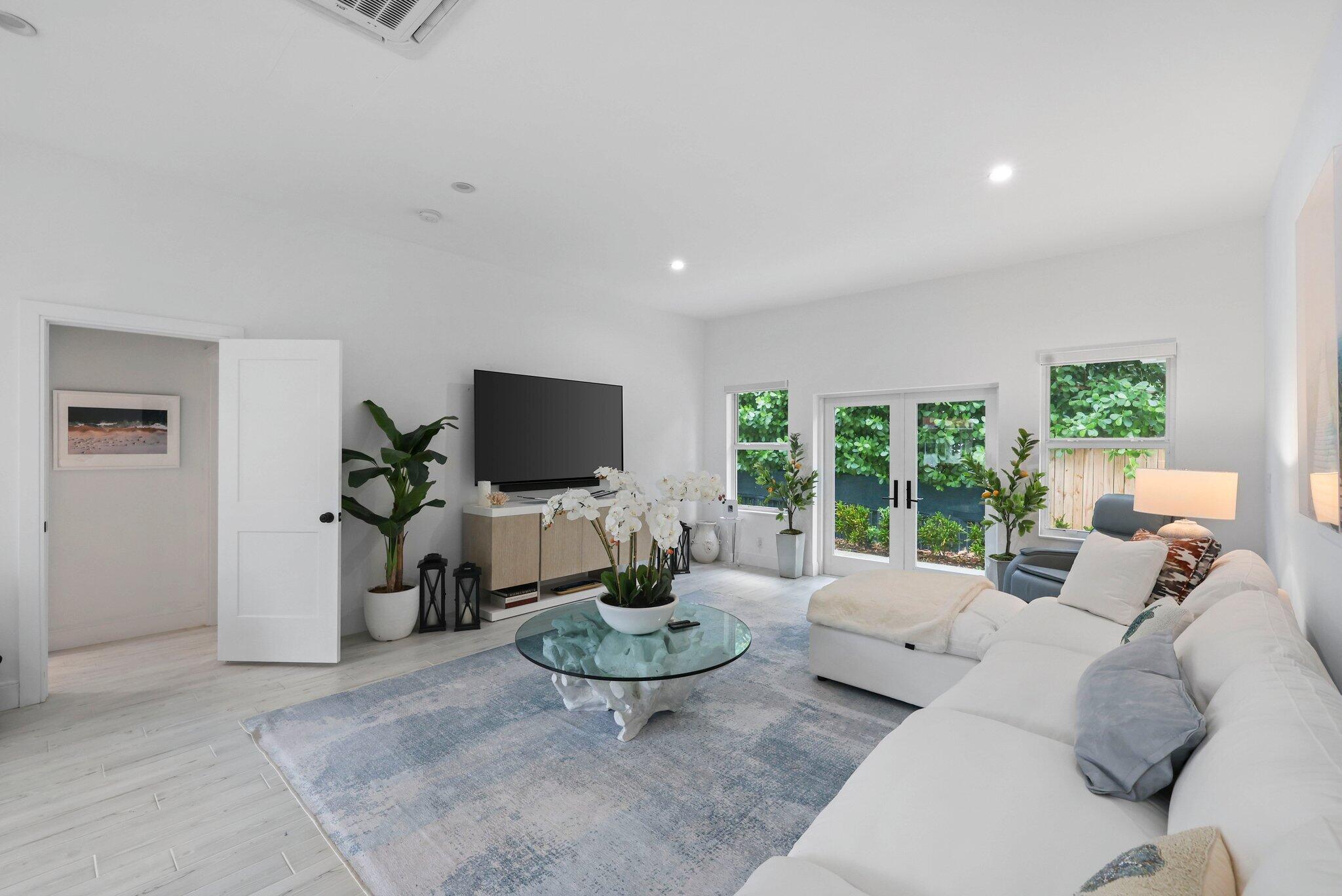 1123 Highland Beach Drive Unit: 1