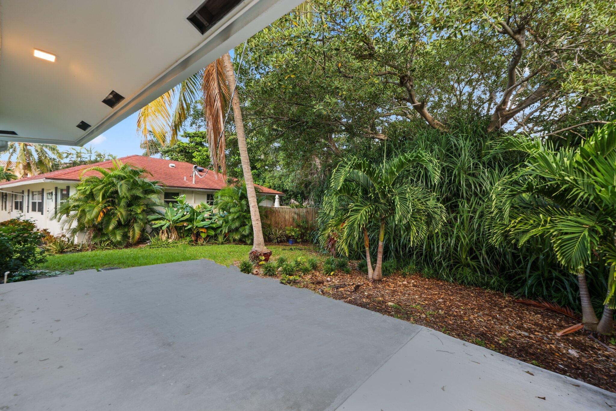1123 Highland Beach Drive Unit: 1