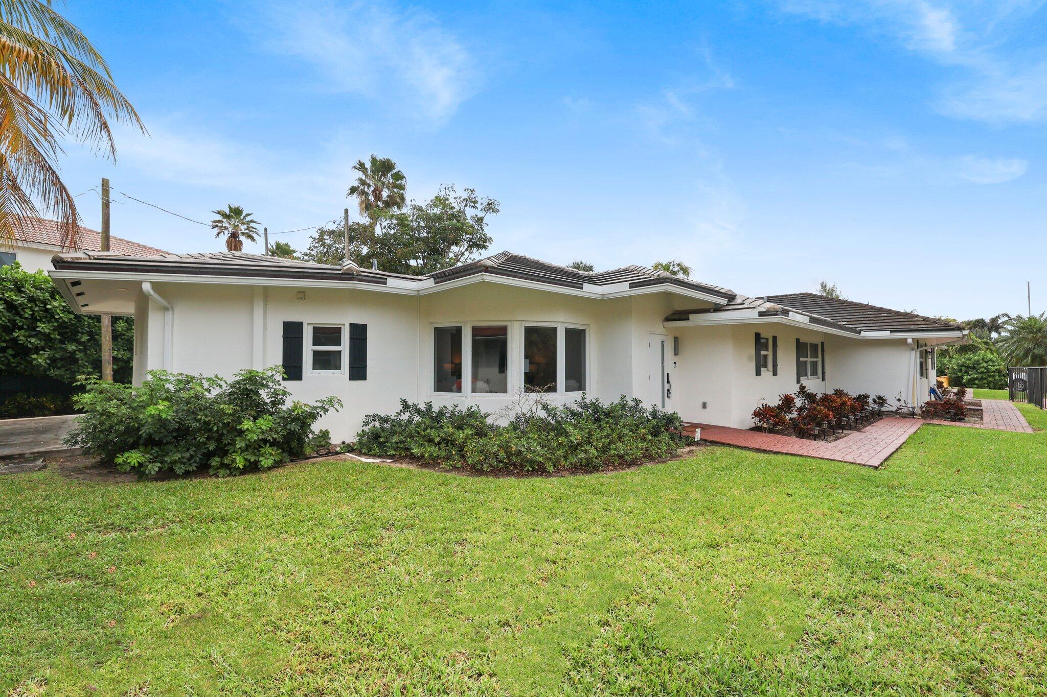 1123 Highland Beach Drive Unit: 1