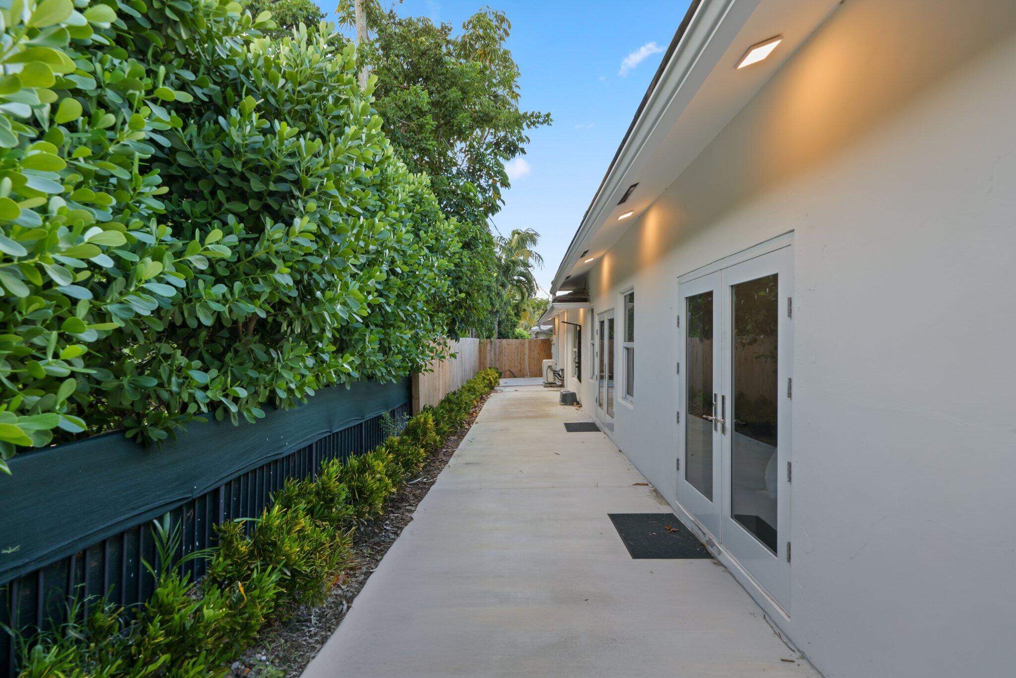 1123 Highland Beach Drive Unit: 1