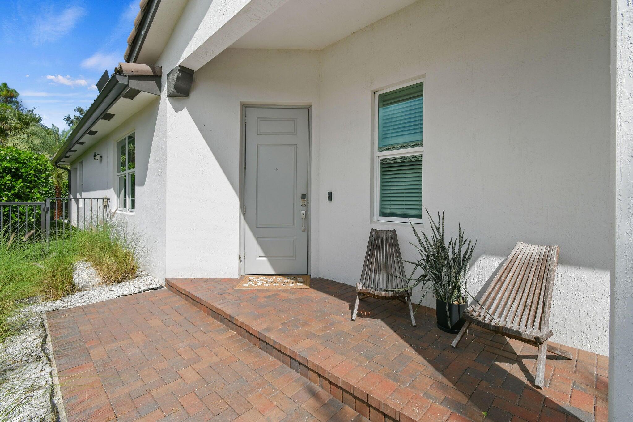 3558 Haldin Place