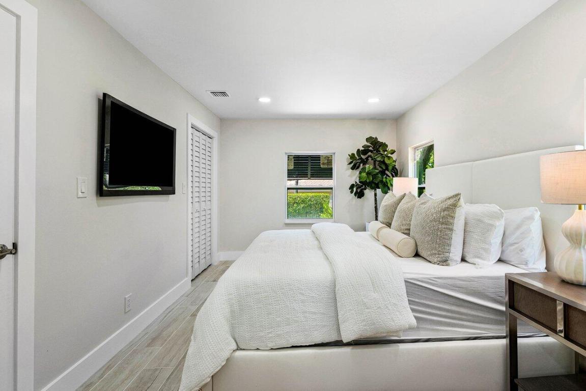 5497 N Ocean Boulevard