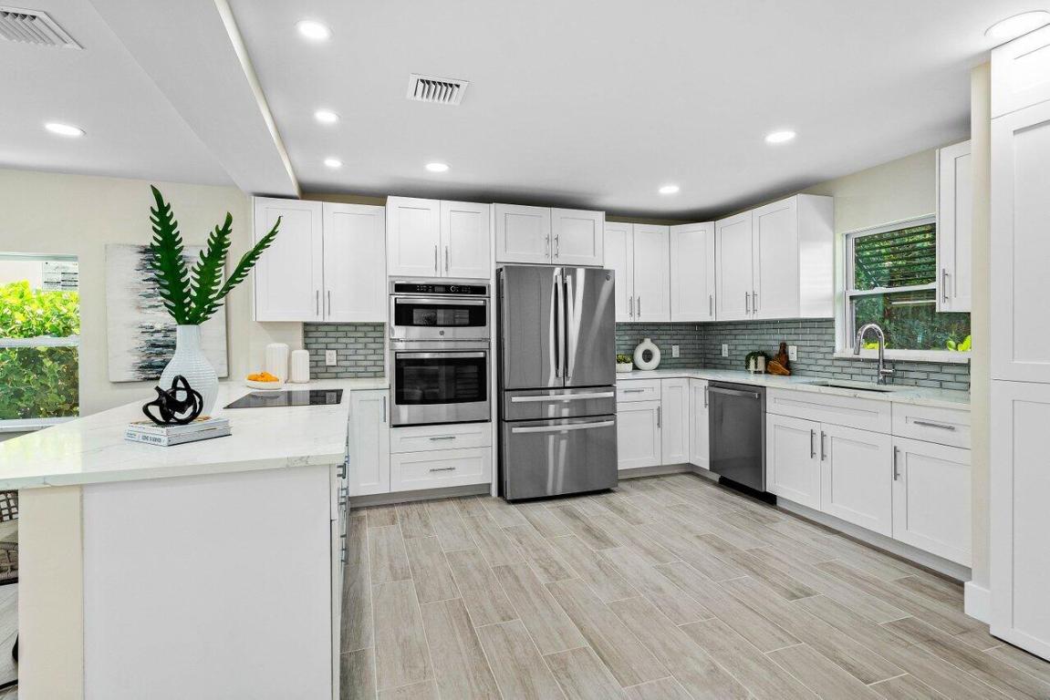 5497 N Ocean Boulevard