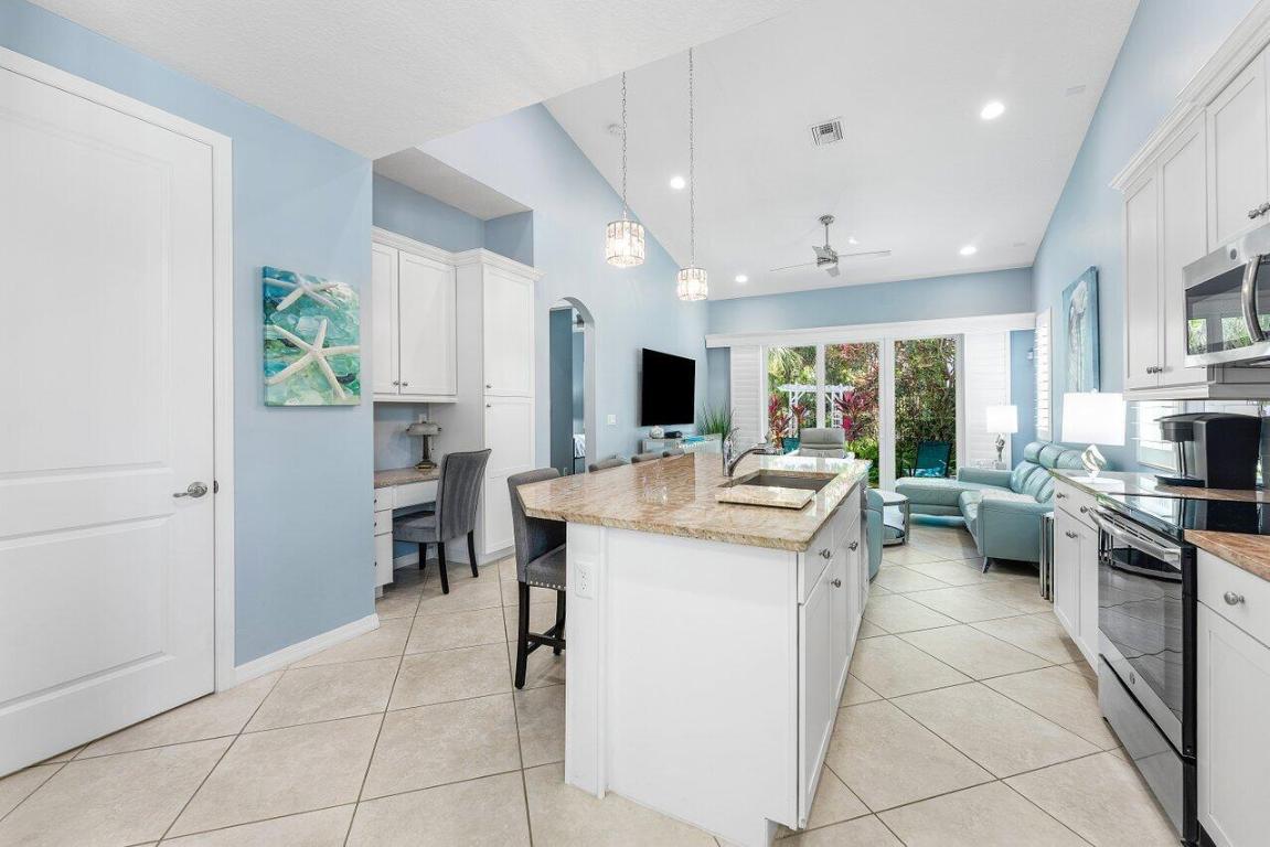 12832 Trevi Isle Drive