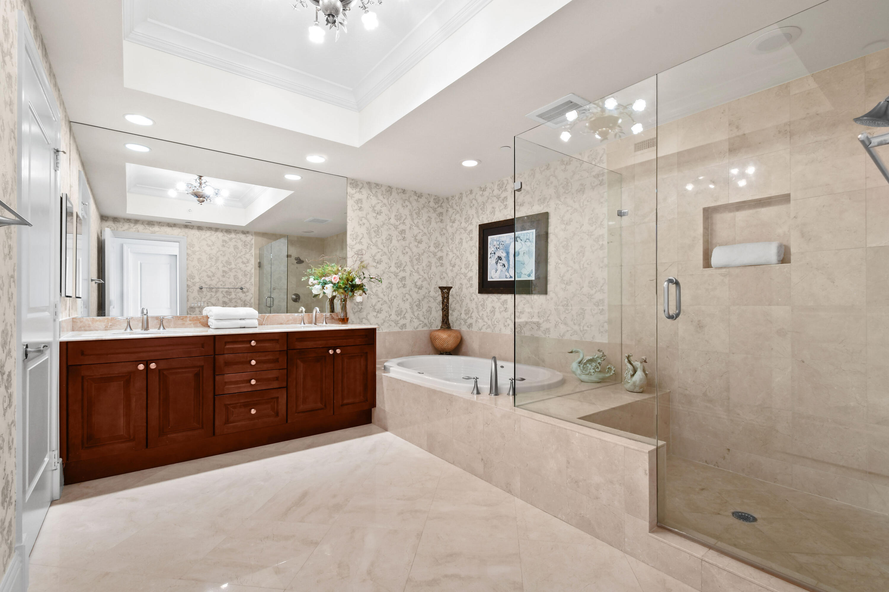 5050 N Ocean Drive 702