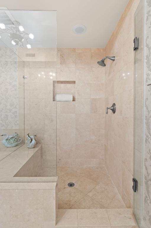 5050 N Ocean Drive 702