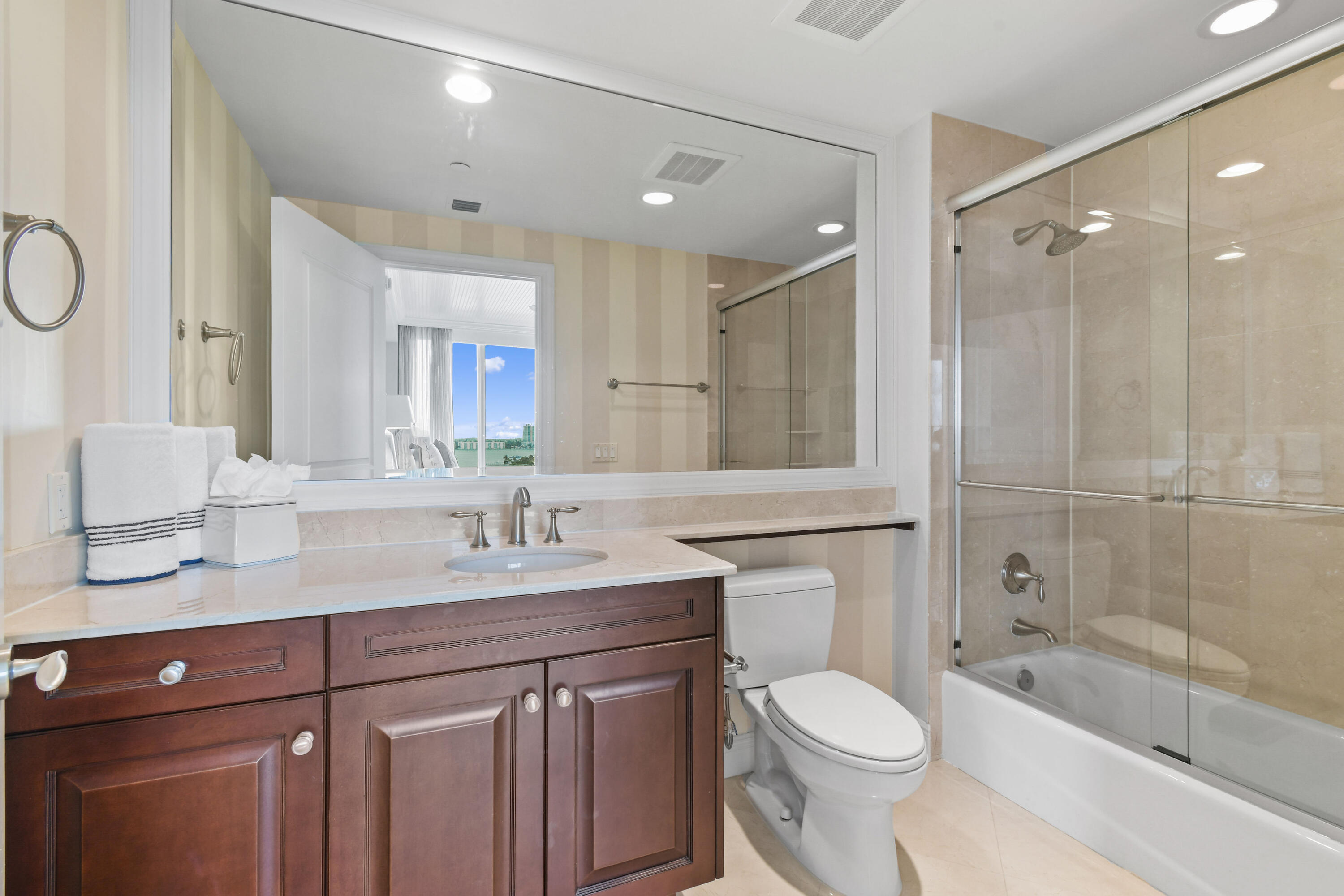 5050 N Ocean Drive 1203