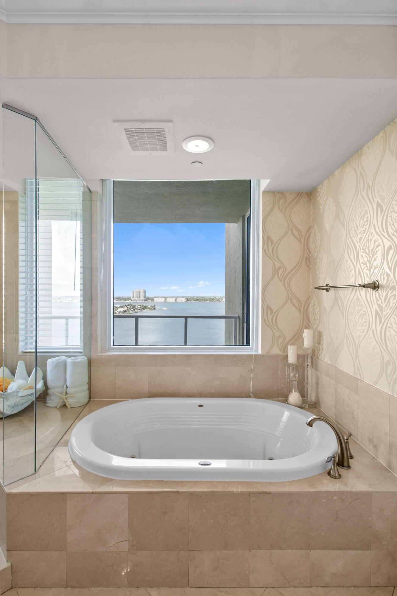 5050 N Ocean Drive 1203