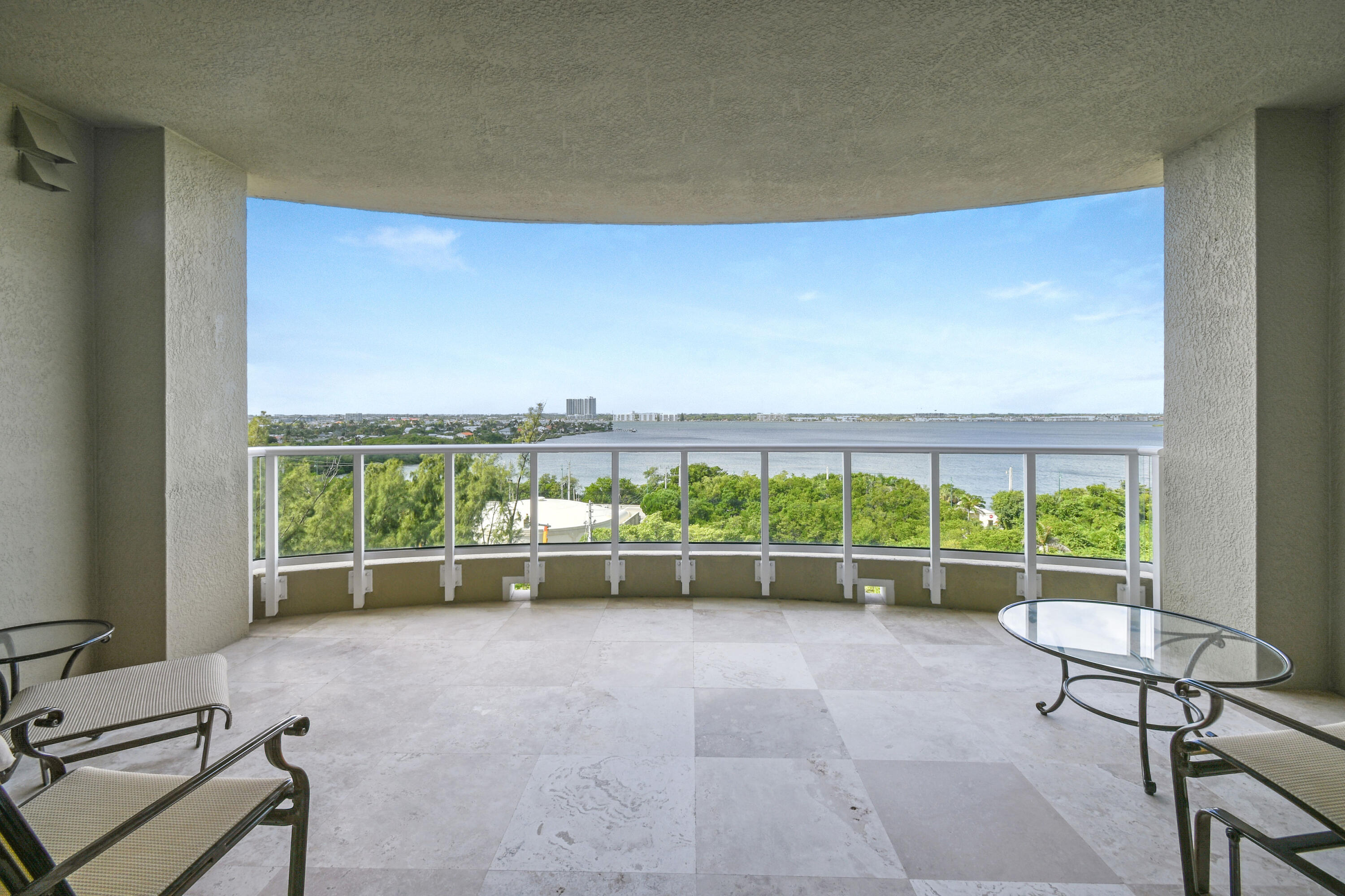 5050 N Ocean Drive 703