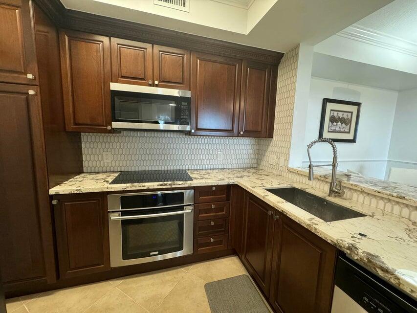 1660 Renaissance Commons Boulevard 2619