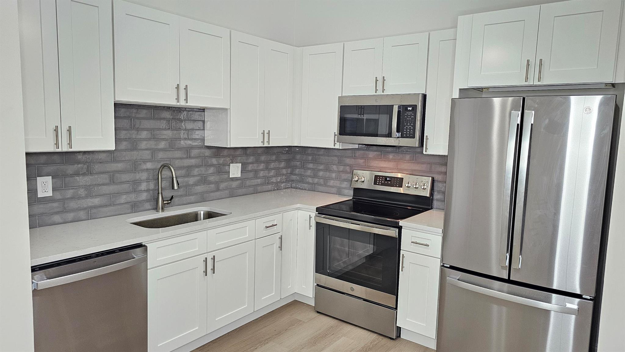 18974 Cloud Lake Circle