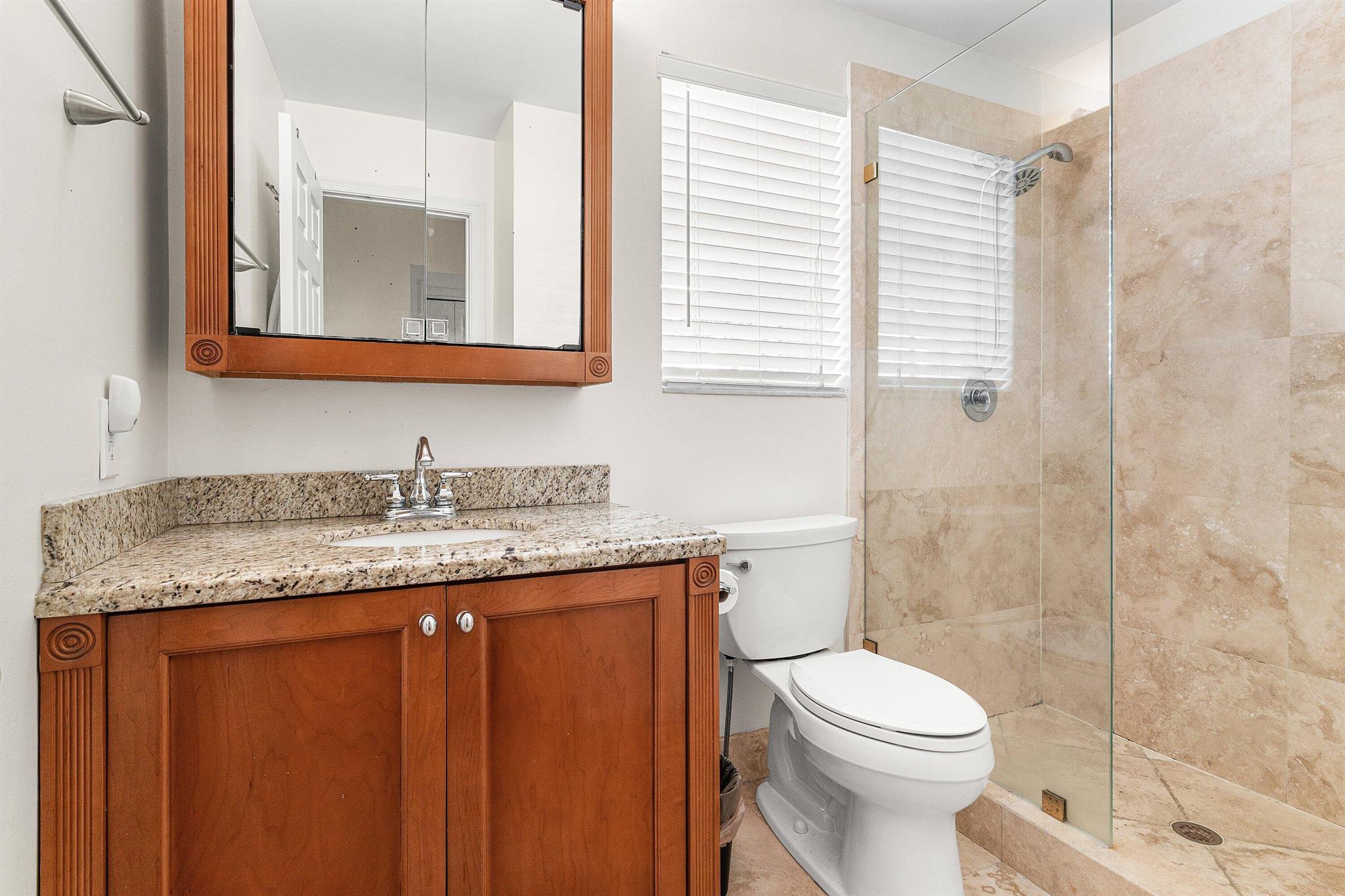 1998 NE 7th Street 101