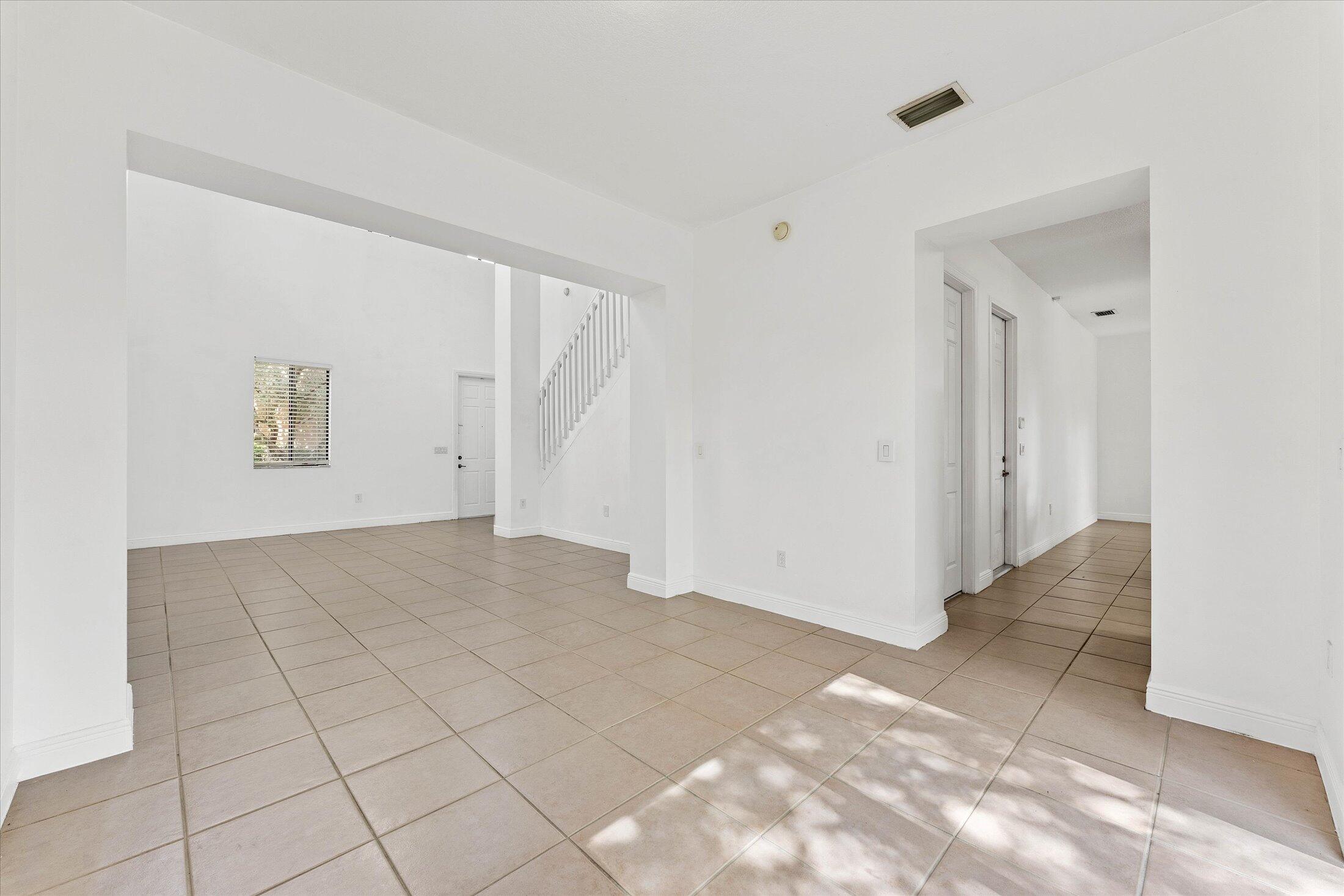 2426 Venetian Way
