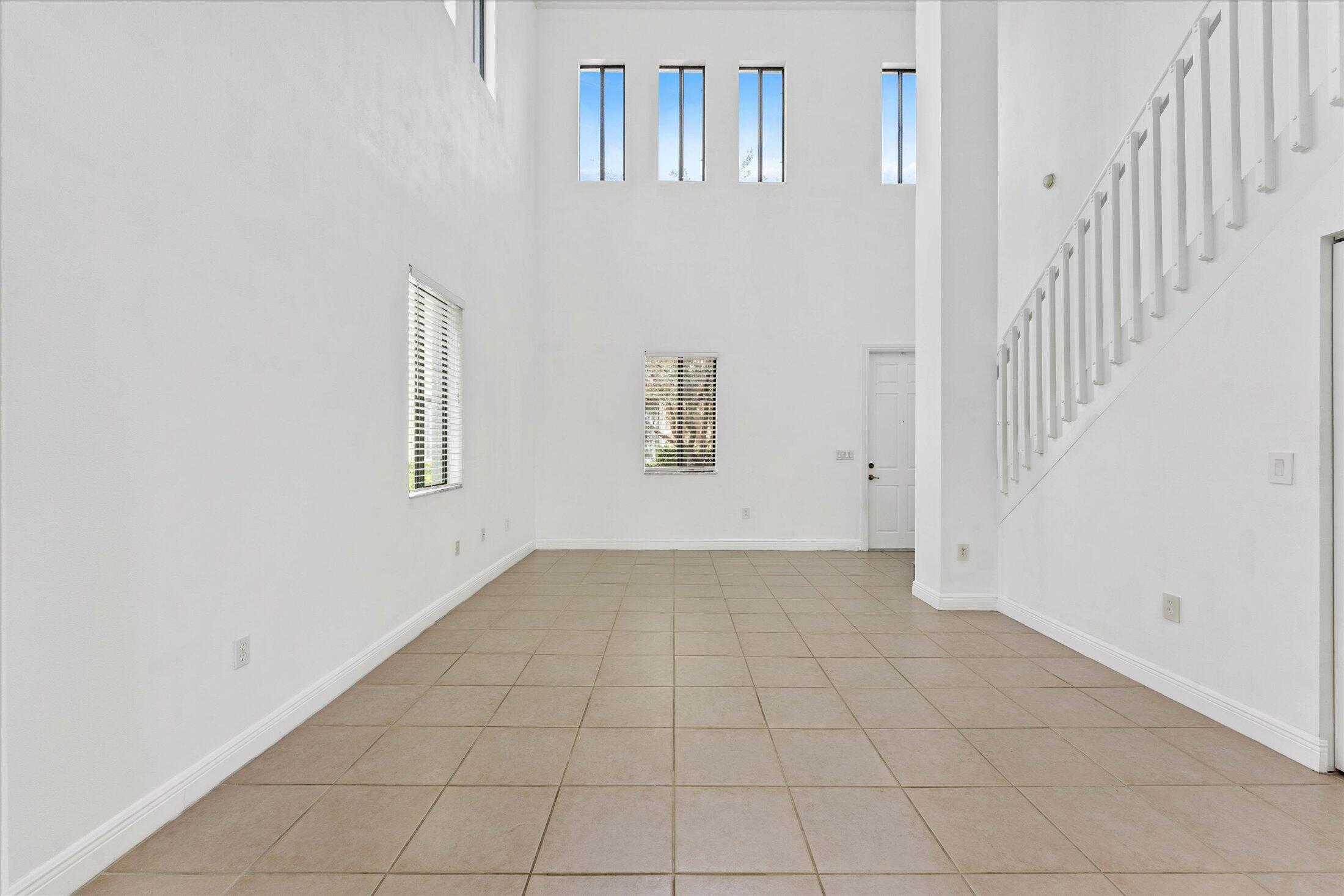 2426 Venetian Way