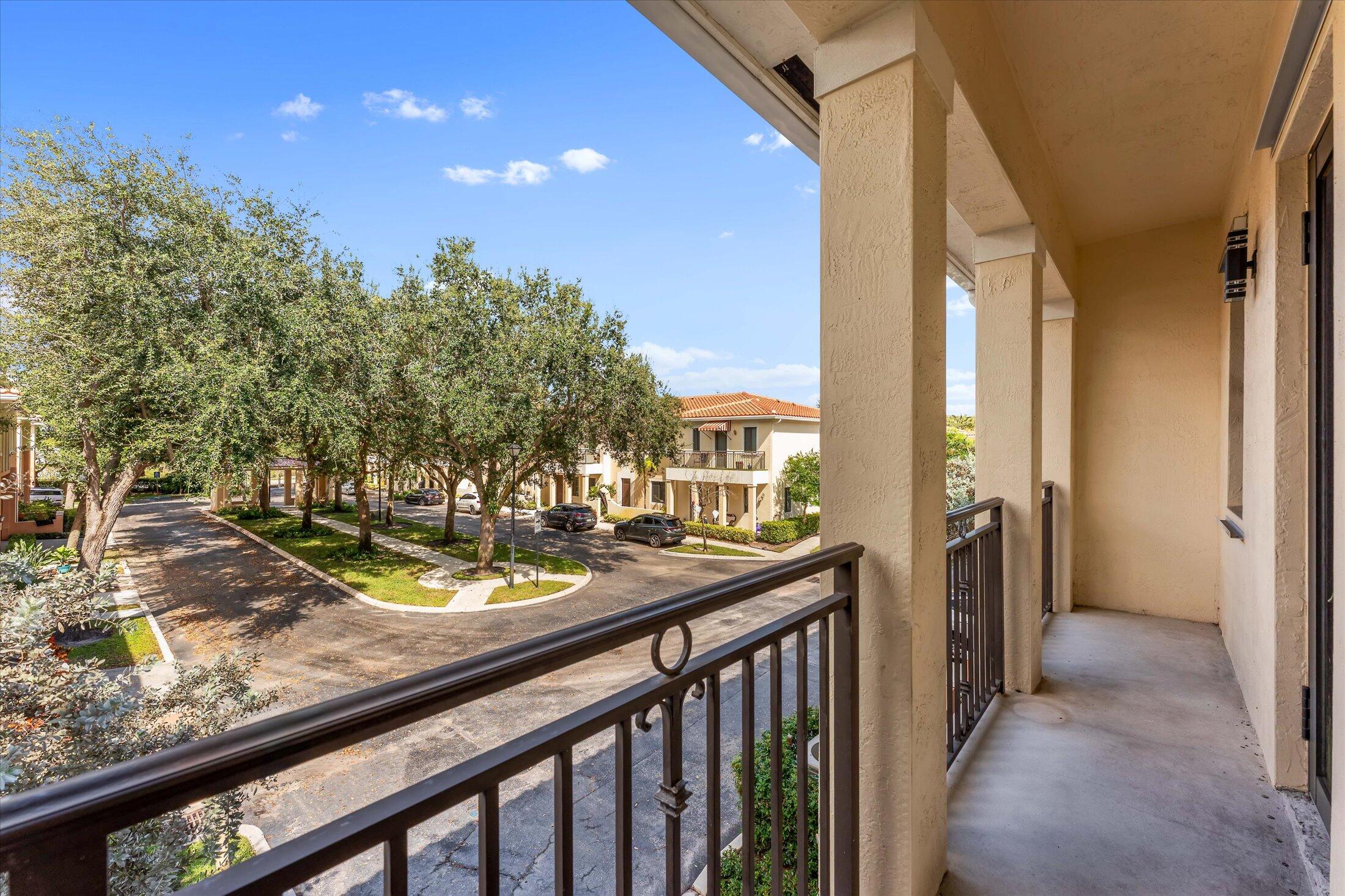 2426 Venetian Way