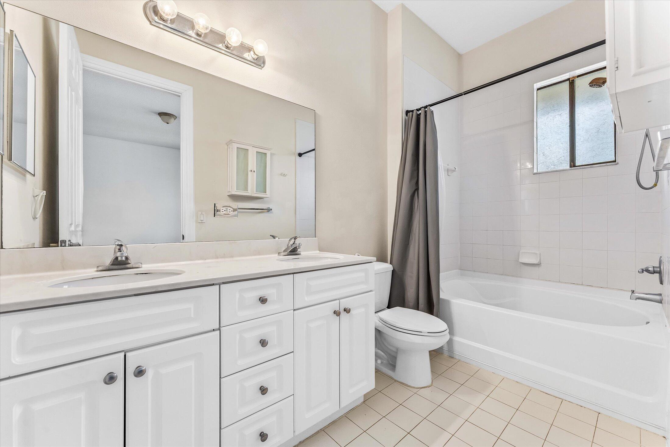 2426 Venetian Way