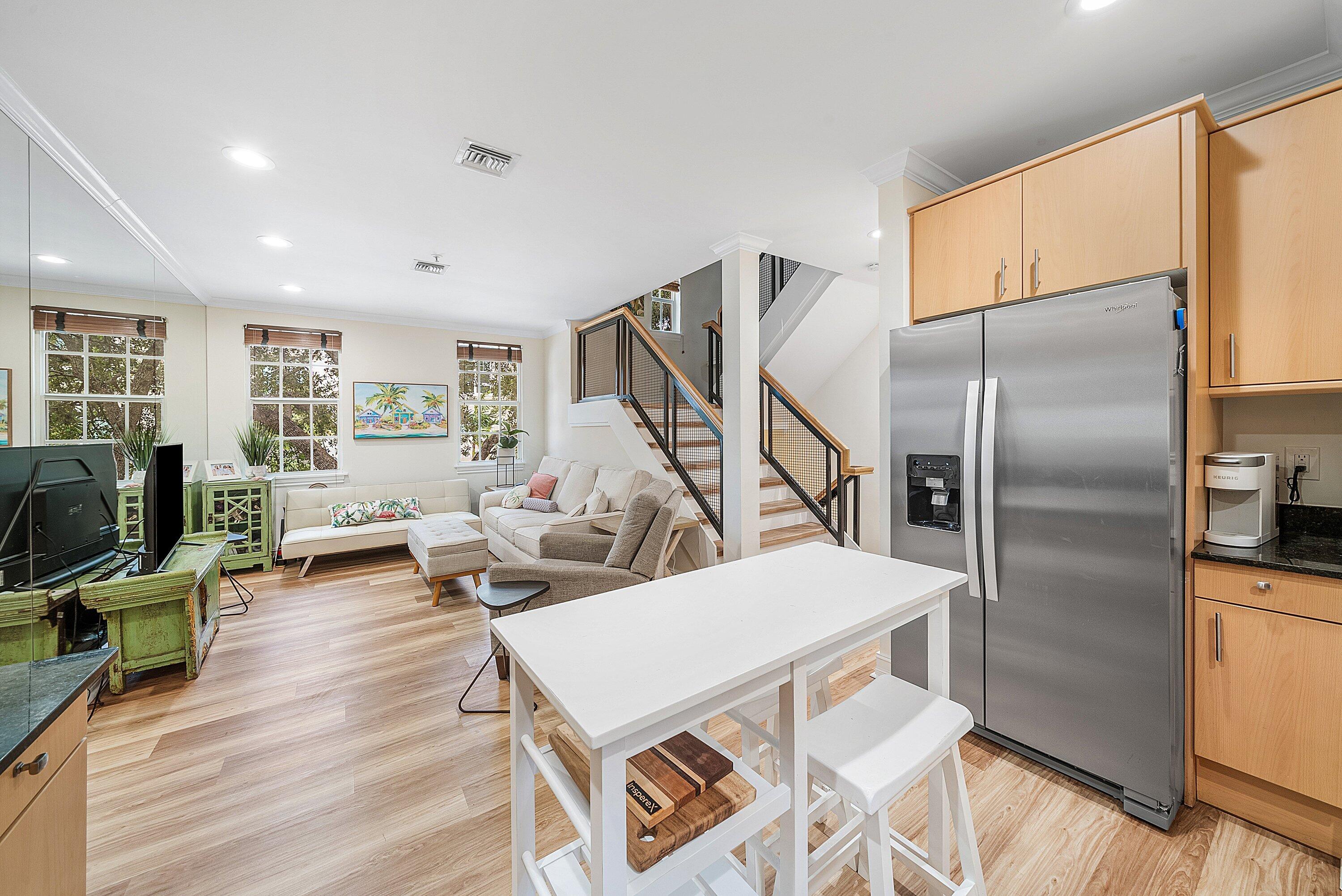 75 NE 5th Avenue I