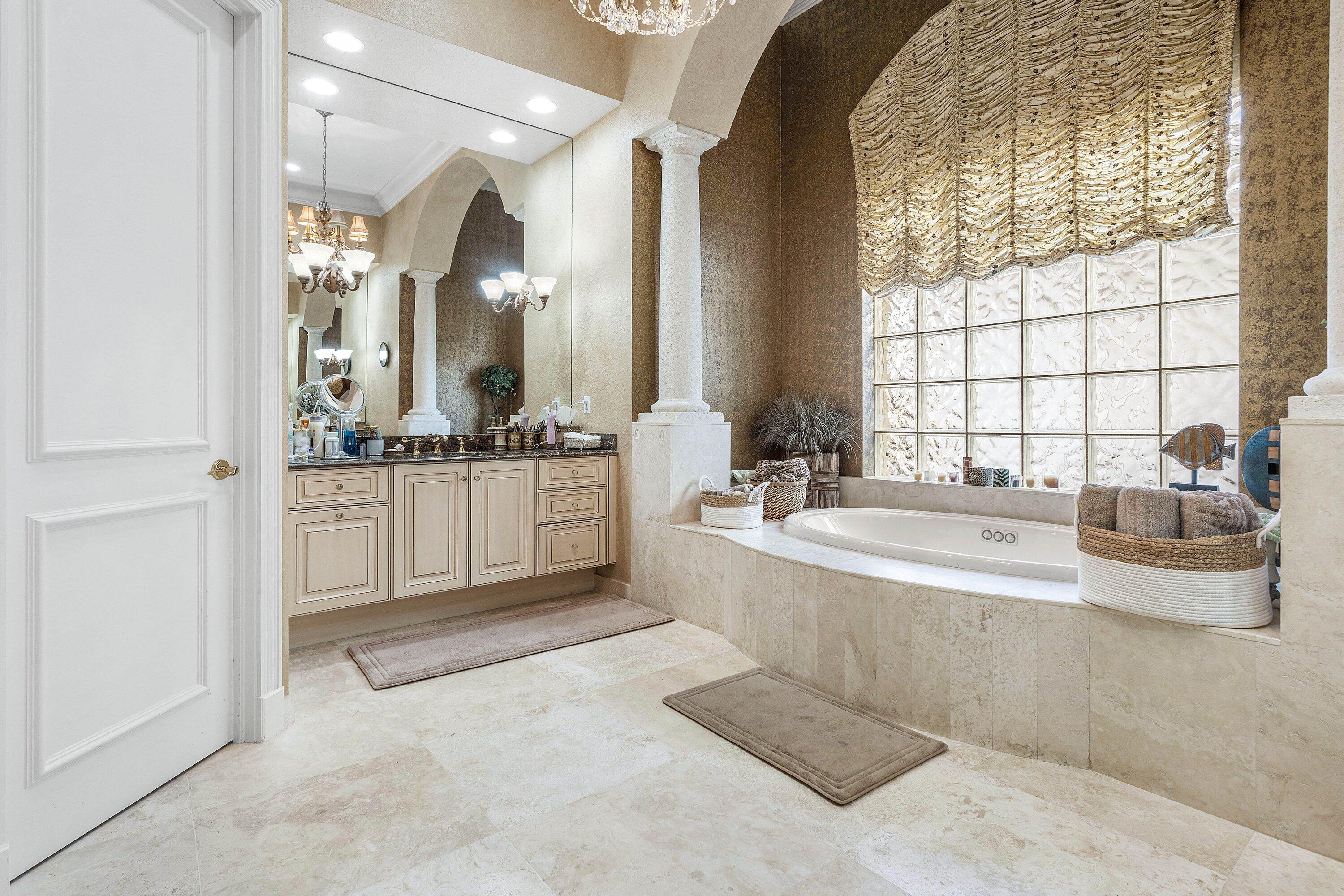 3879 Landings Drive