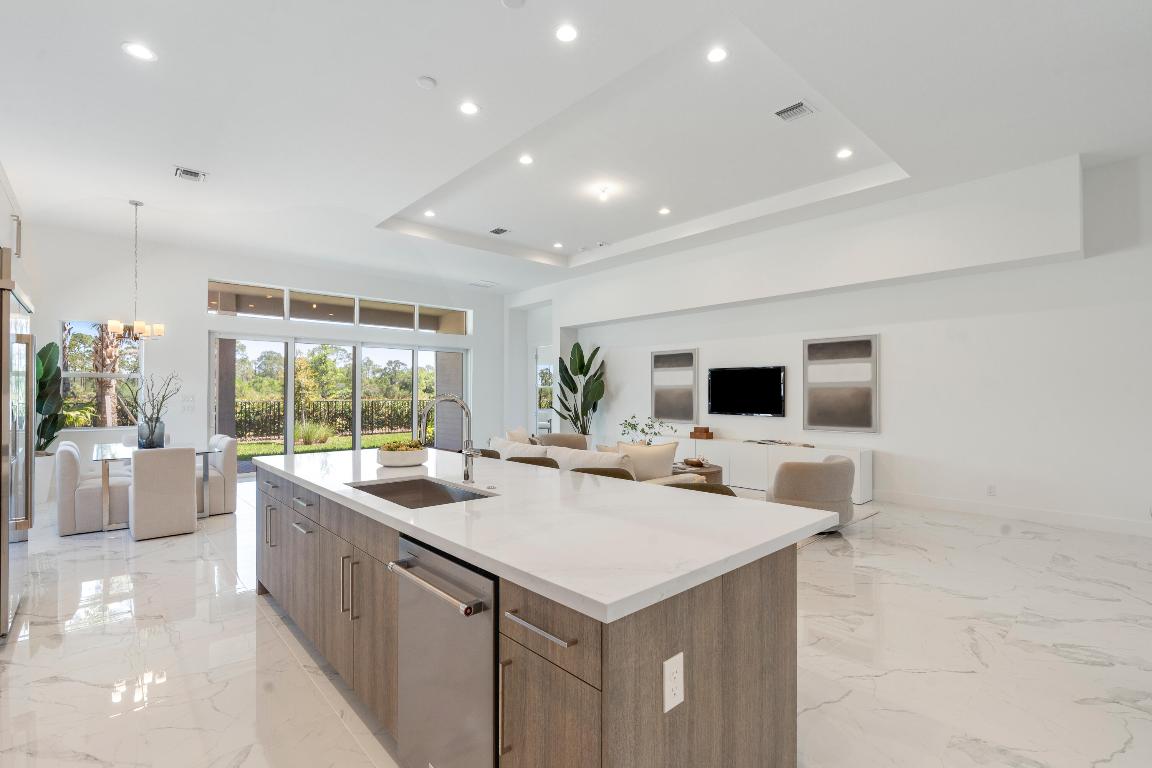 10044 Timber Creek Way