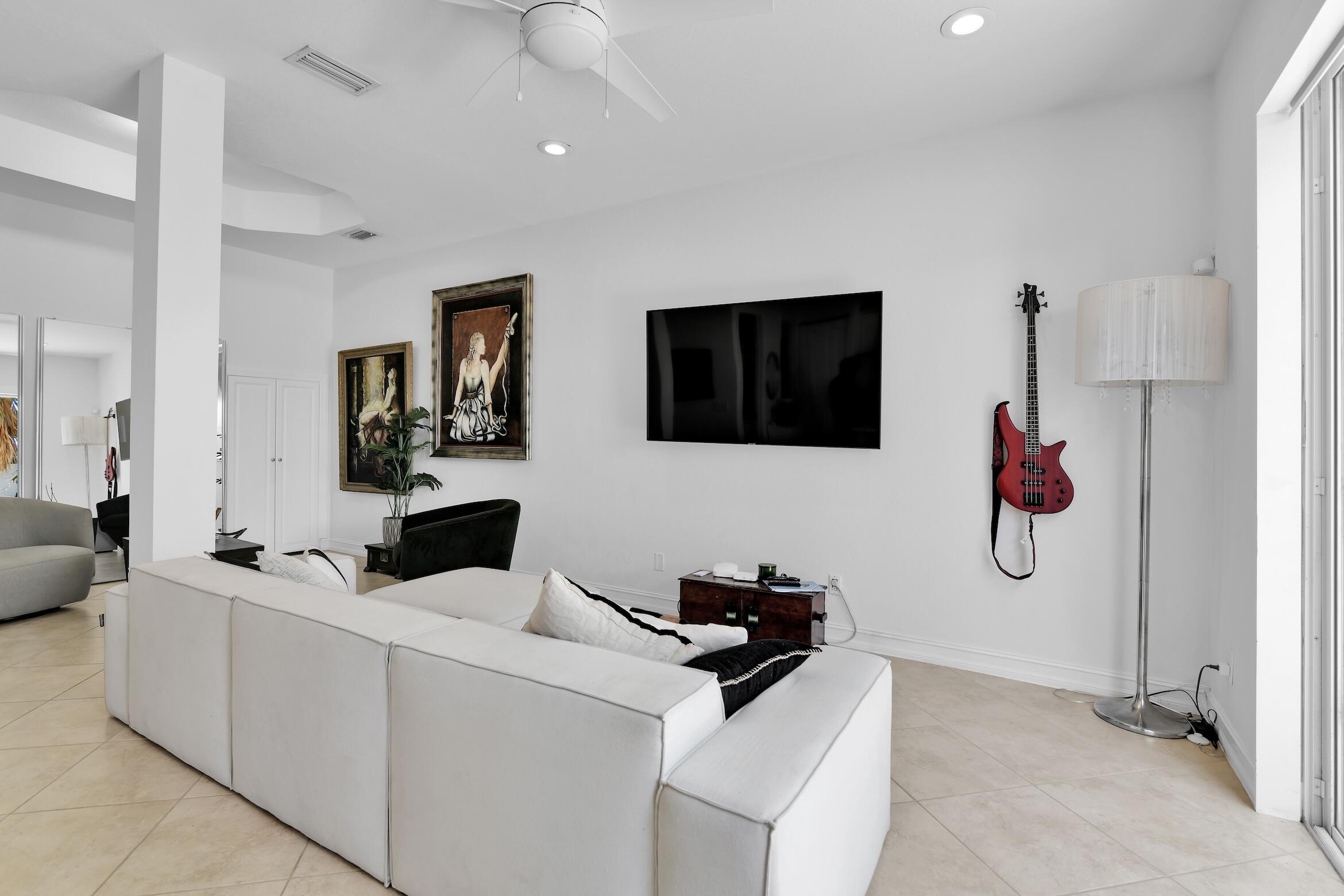 4020 Murano Bay Drive