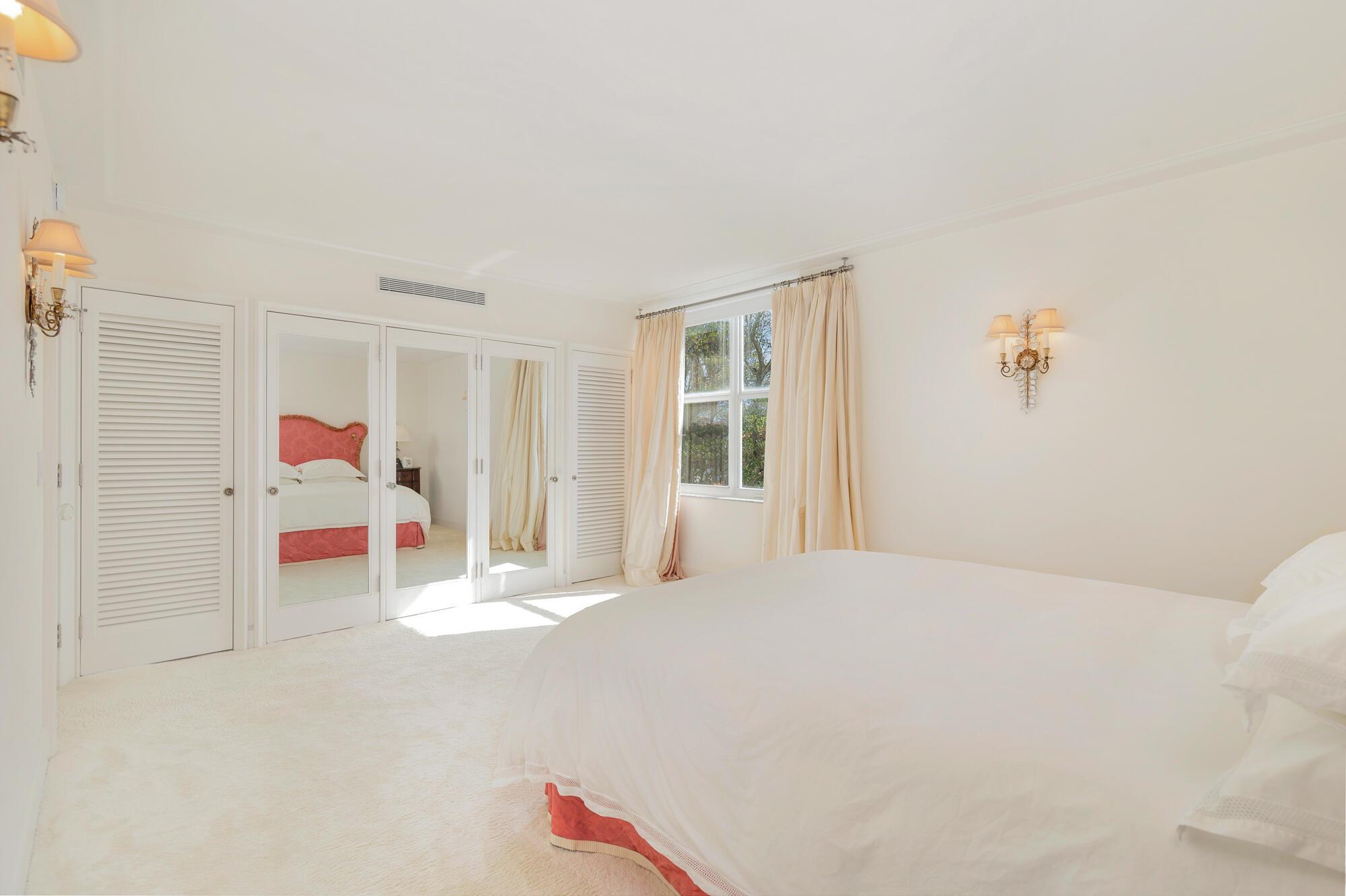 354 Chilean Avenue 4-A