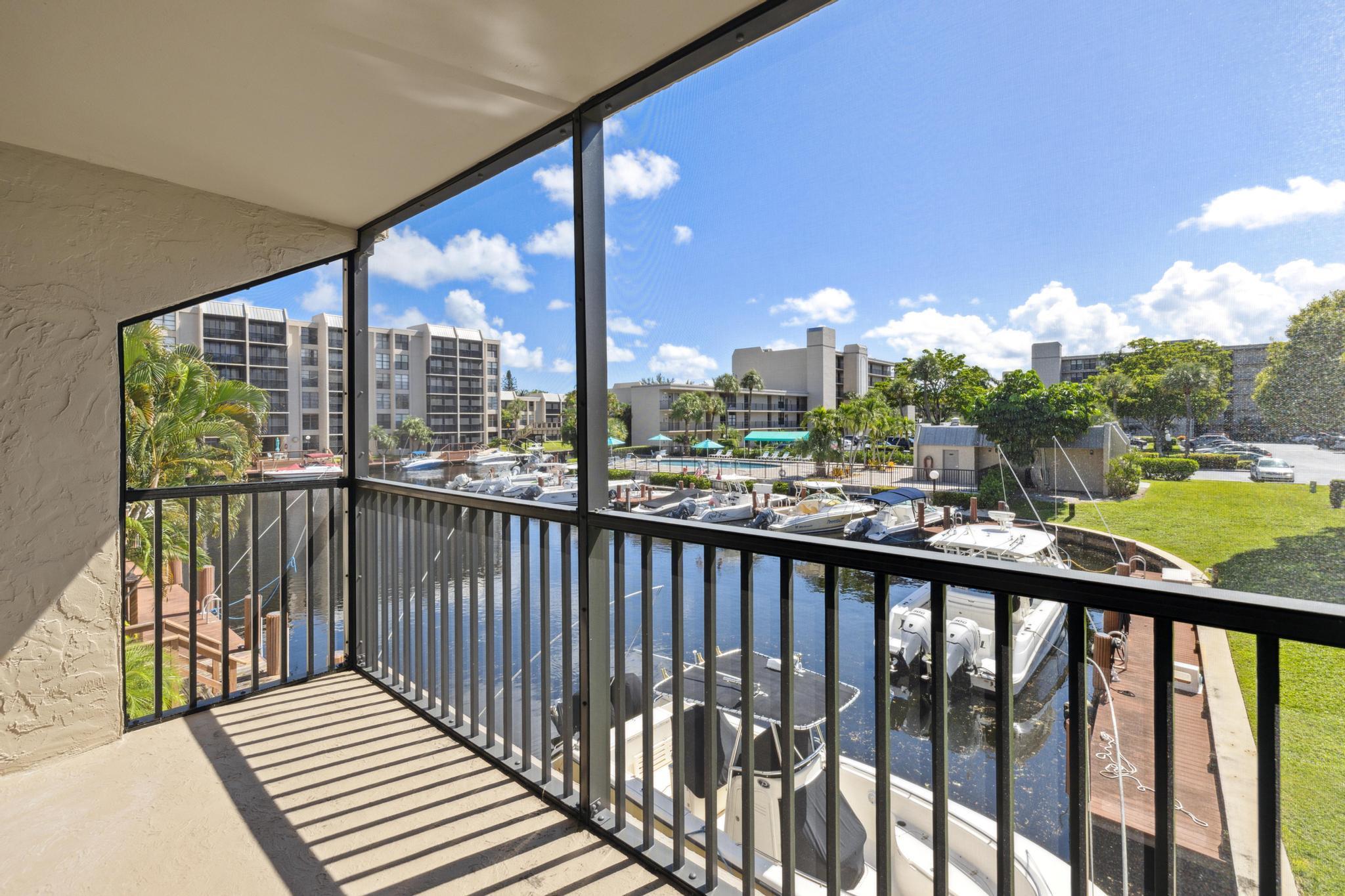 4 Royal Palm Way 2080